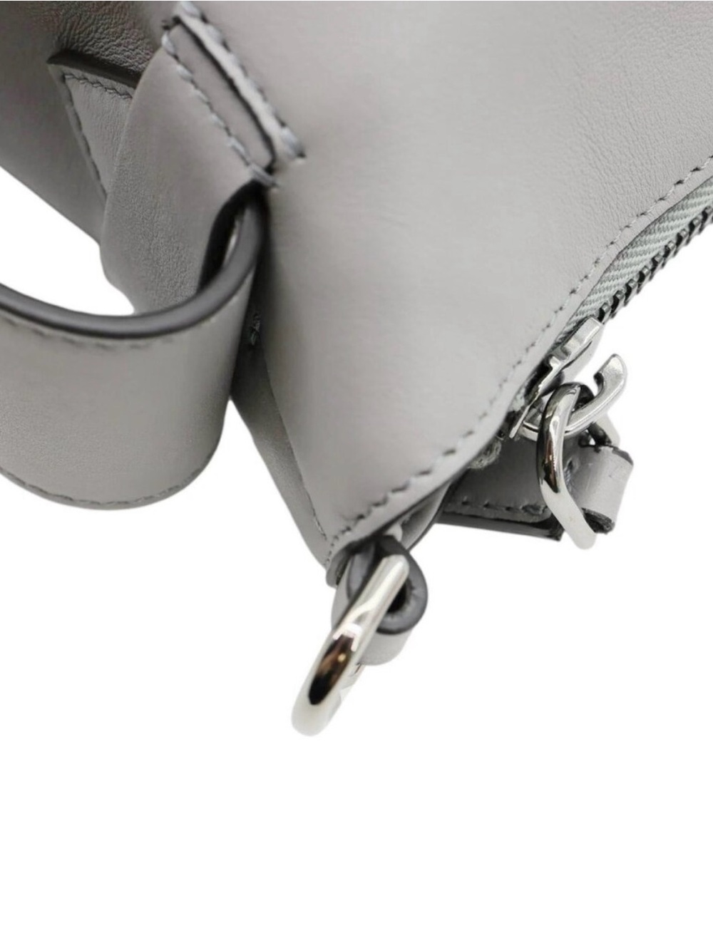 NEW Givenchy Antigona Leather Satchel Tote in Light Gray Leather - Picture 12 of 15
